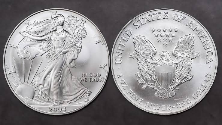 2004 American Silver Eagle dollar obverse showing Walking Liberty design